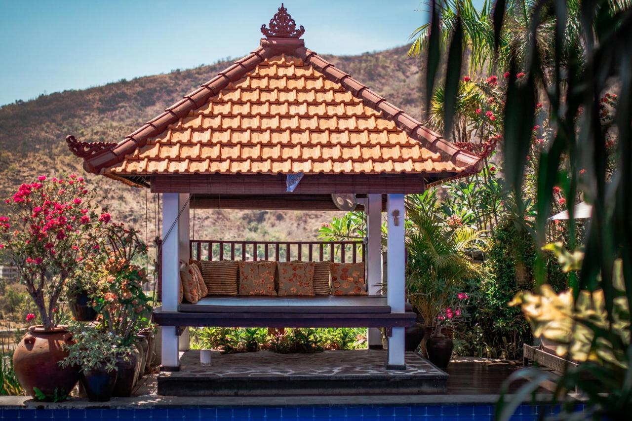 Villa Bukit Malas 3 อาเม็ด ภายนอก รูปภาพ