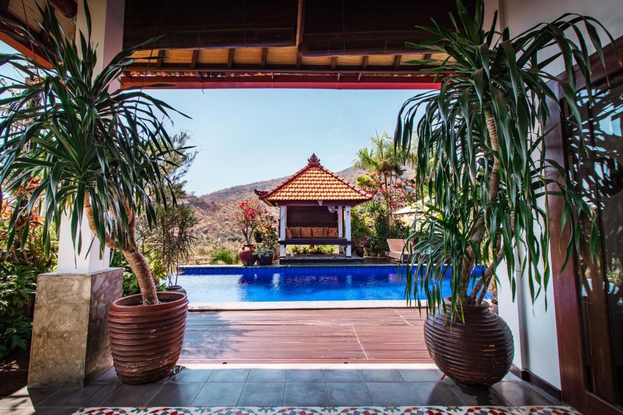 Villa Bukit Malas 3 อาเม็ด ภายนอก รูปภาพ